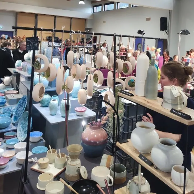 Salon de la céramique à Lillebonne.
